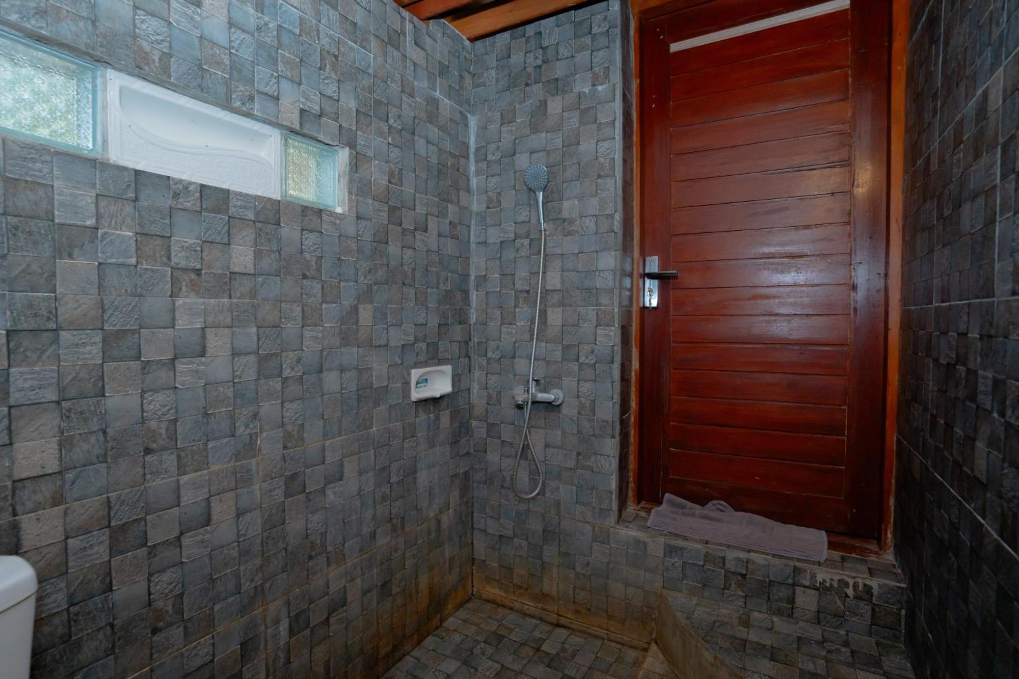 Reddoorz Syariah Near Lombok Epicentrum Mall Mataram Exteriér fotografie